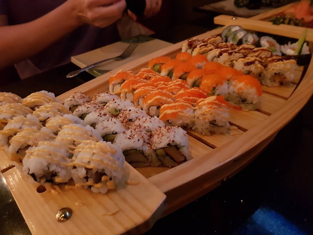 Tokyo Moon | restaurant | 1600 Garth Brooks Blvd #125, Yukon, OK 73099, USA | 4054947111 OR +1 405-494-7111