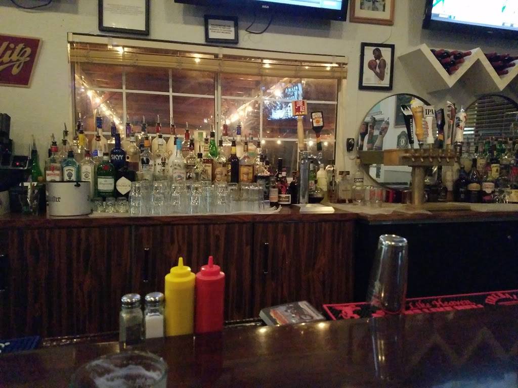 Railroad Station Bar and Grill | restaurant | 114 Railroad Ave, Cloverdale, CA 95425, USA | 7078944779 OR +1 707-894-4779