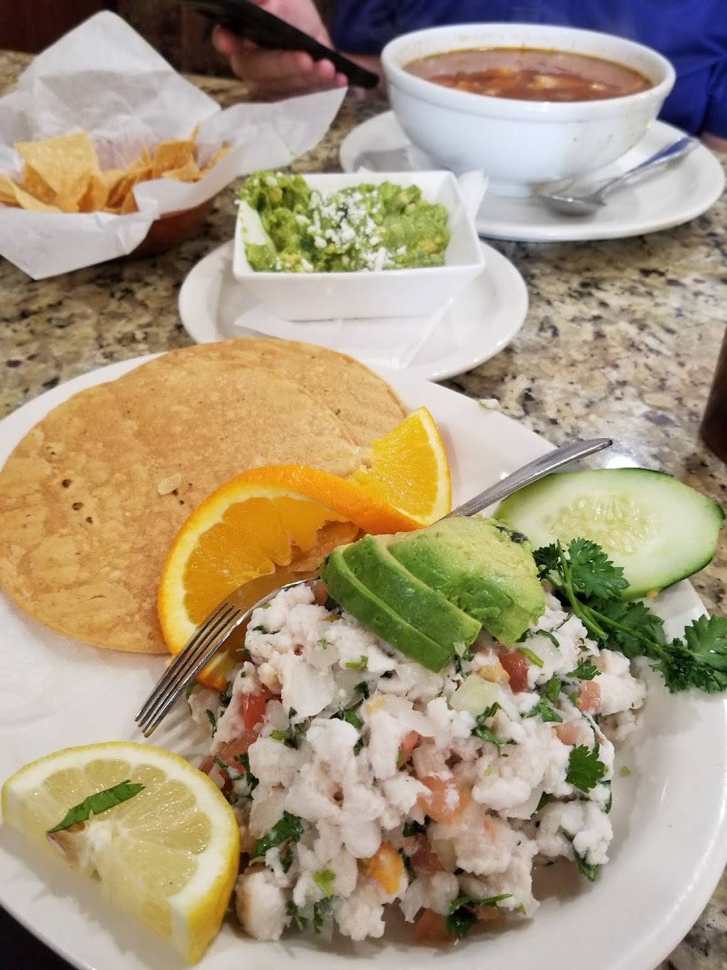 El Pescador | restaurant | 9051 Telegraph Rd, Pico Rivera, CA 90660, USA | 5629491907 OR +1 562-949-1907