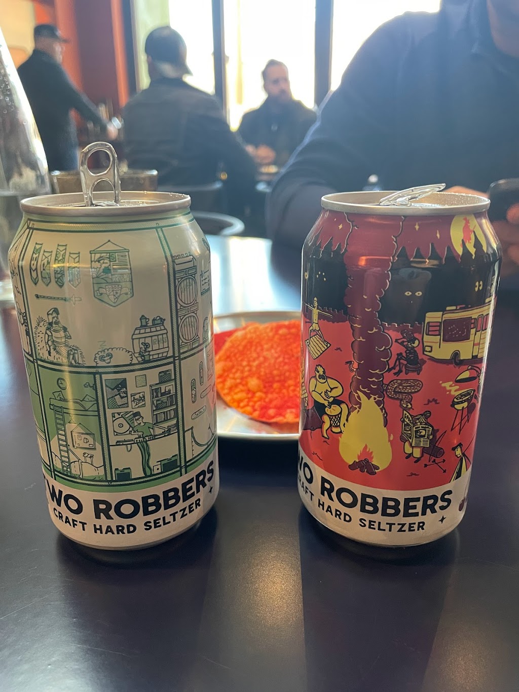 Two Robbers Fishtown | restaurant | 1221 Frankford Ave, Philadelphia, PA 19125, USA | 2152797574 OR +1 215-279-7574