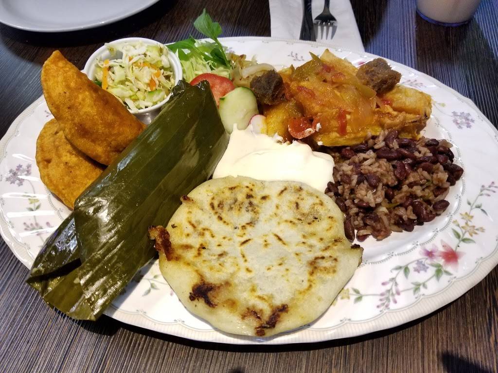 El Salvadoreño Pupuseria | restaurant | 3056 Del Monte Blvd, Marina, CA 93933, USA | 8317472385 OR +1 831-747-2385