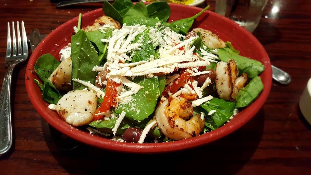 Carrabbas Italian Grill | restaurant | 4430 Long Gate Pkwy, Ellicott City, MD 21043, USA | 4104615200 OR +1 410-461-5200