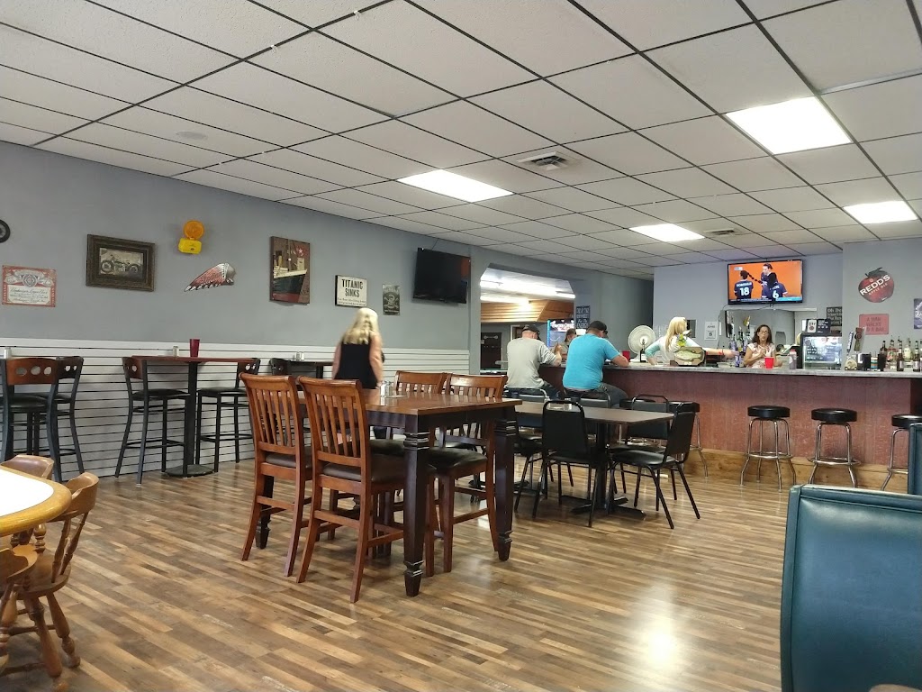 The Rusty Bucket | restaurant | 650 2nd St, Chappell, NE 69129, USA | 3088742450 OR +1 308-874-2450