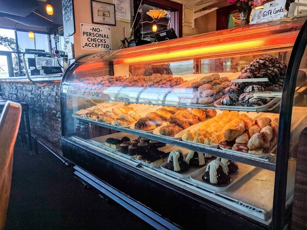 Roses Bella Cucina | restaurant | 3980 Limelight Ave, Castle Rock, CO 80109, USA | 7204854077 OR +1 720-485-4077