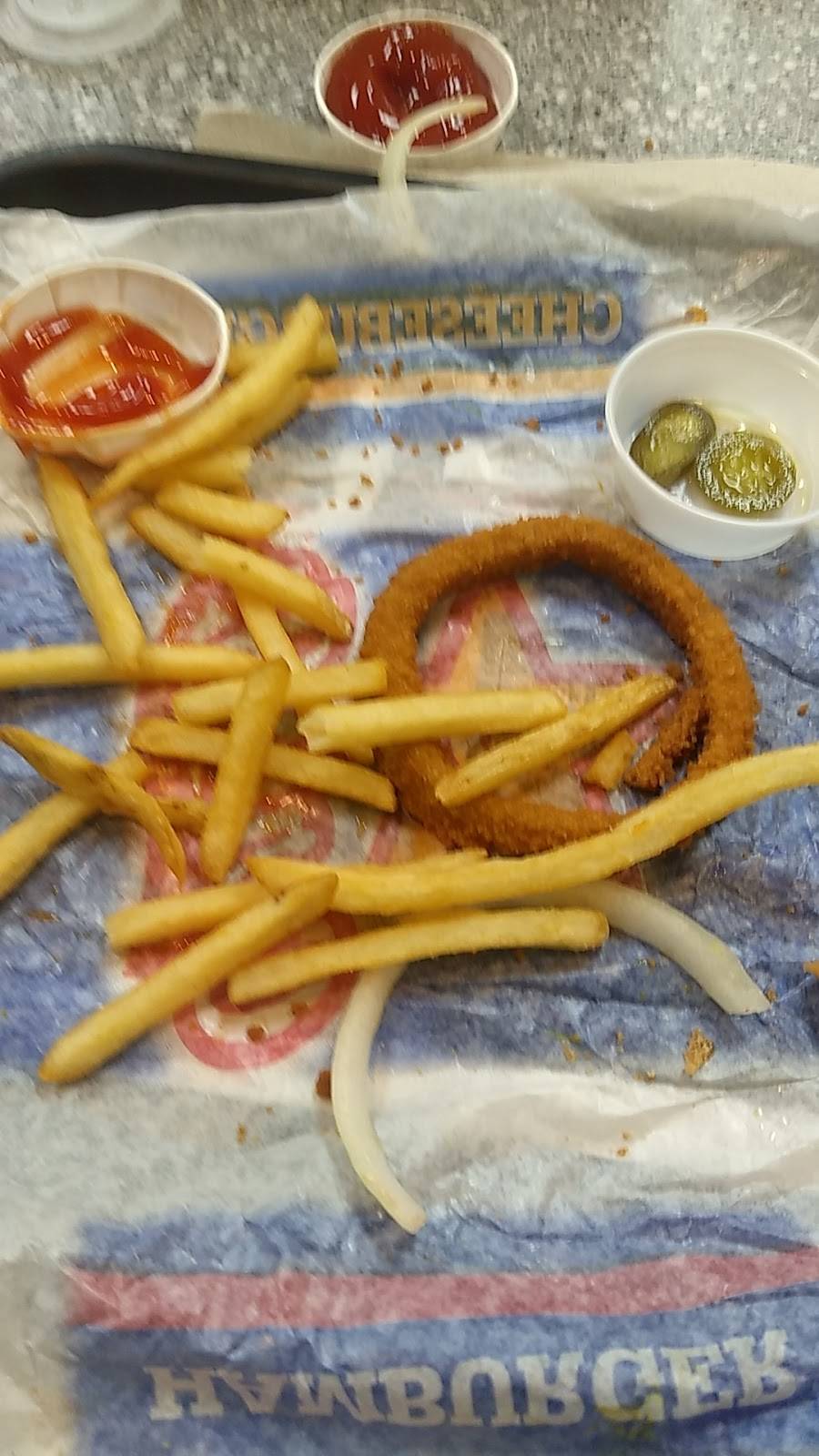 Carls Jr. Green Burrito | restaurant | 2820 E Lincoln Ave, Anaheim, CA 92806, USA | 7146302874 OR +1 714-630-2874