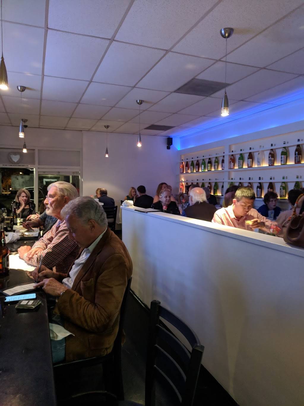 Sakana Sushi Bar & Japanese | restaurant | 1046 Coast Village Rd # K, Santa Barbara, CA 93108, USA | 8055652014 OR +1 805-565-2014