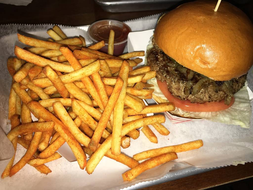 My House Burgers and Shakes | cafe | 1650 Sheepshead Bay Rd, Brooklyn, NY 11235, USA | 7189340400 OR +1 718-934-0400