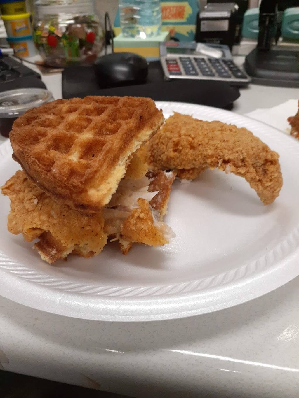 Mike Bs Cafe | restaurant | 1413 Arctic Ave, Atlantic City, NJ 08401, USA | 6093507480 OR +1 609-350-7480