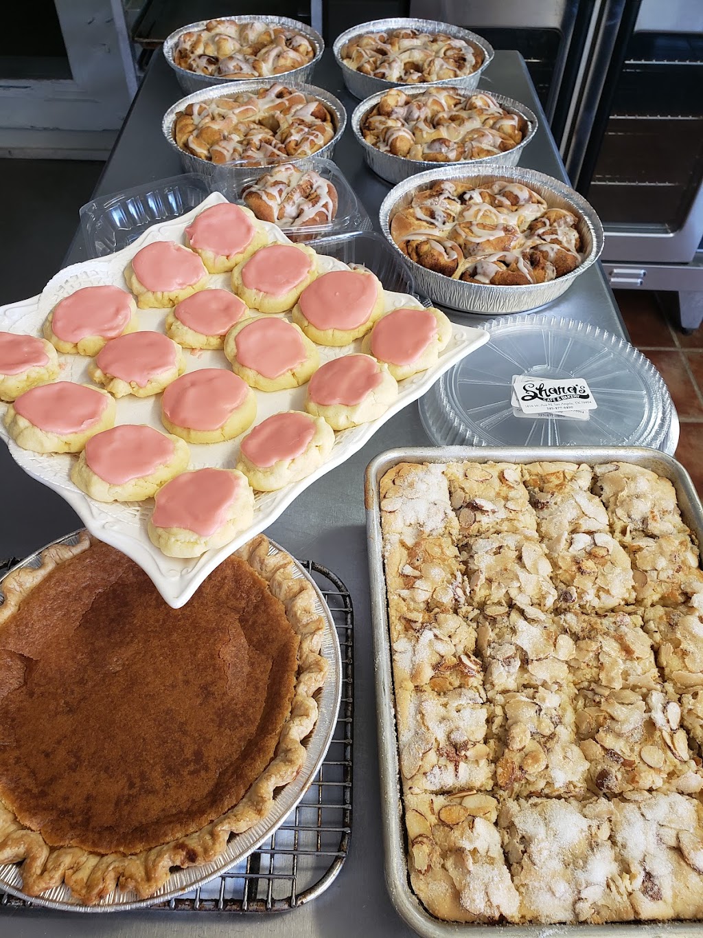 Shanas Cafe and Bakery | restaurant | 1816 W Ave N, San Angelo, TX 76904, USA | 3252776260 OR +1 325-277-6260