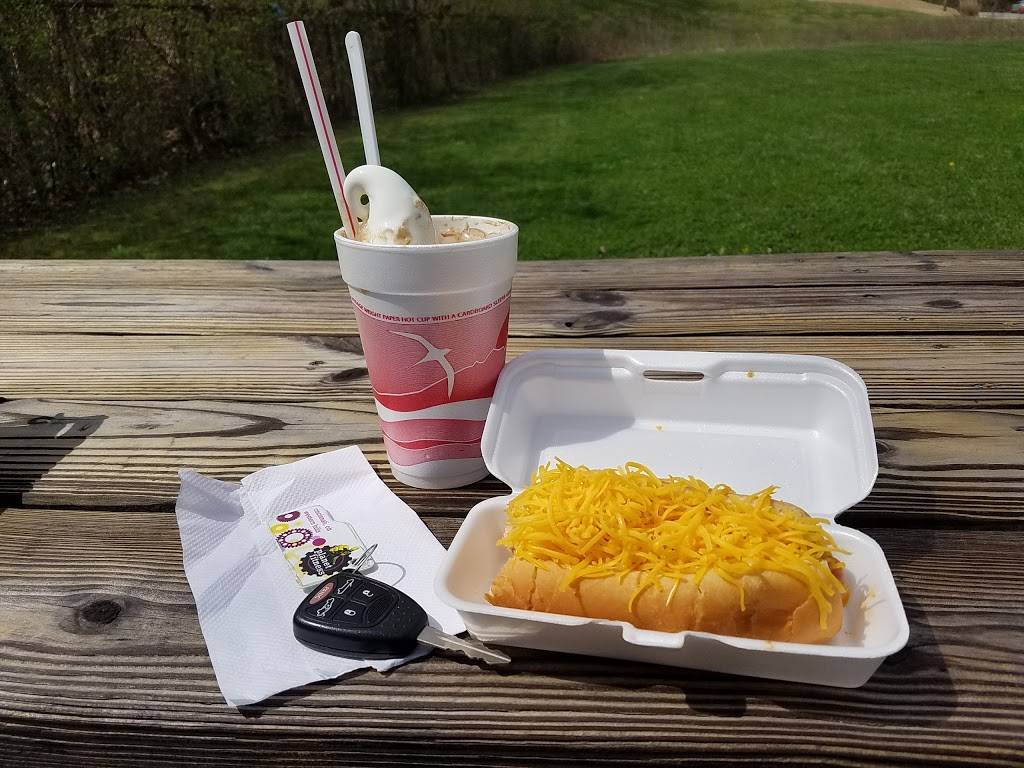 Putzs Creamy Whip | meal takeaway | 2673 Putz Pl, Cincinnati, OH 45211, USA | 5136818668 OR +1 513-681-8668