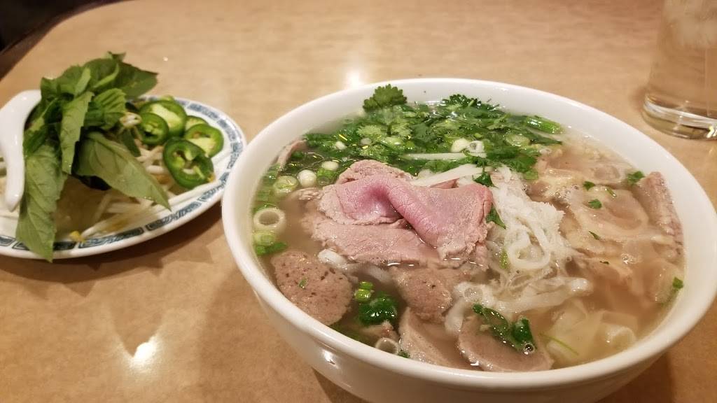 Viet Pho | restaurant | 9231 Lincoln Ave #400, Lone Tree, CO 80124, USA | 3036628830 OR +1 303-662-8830