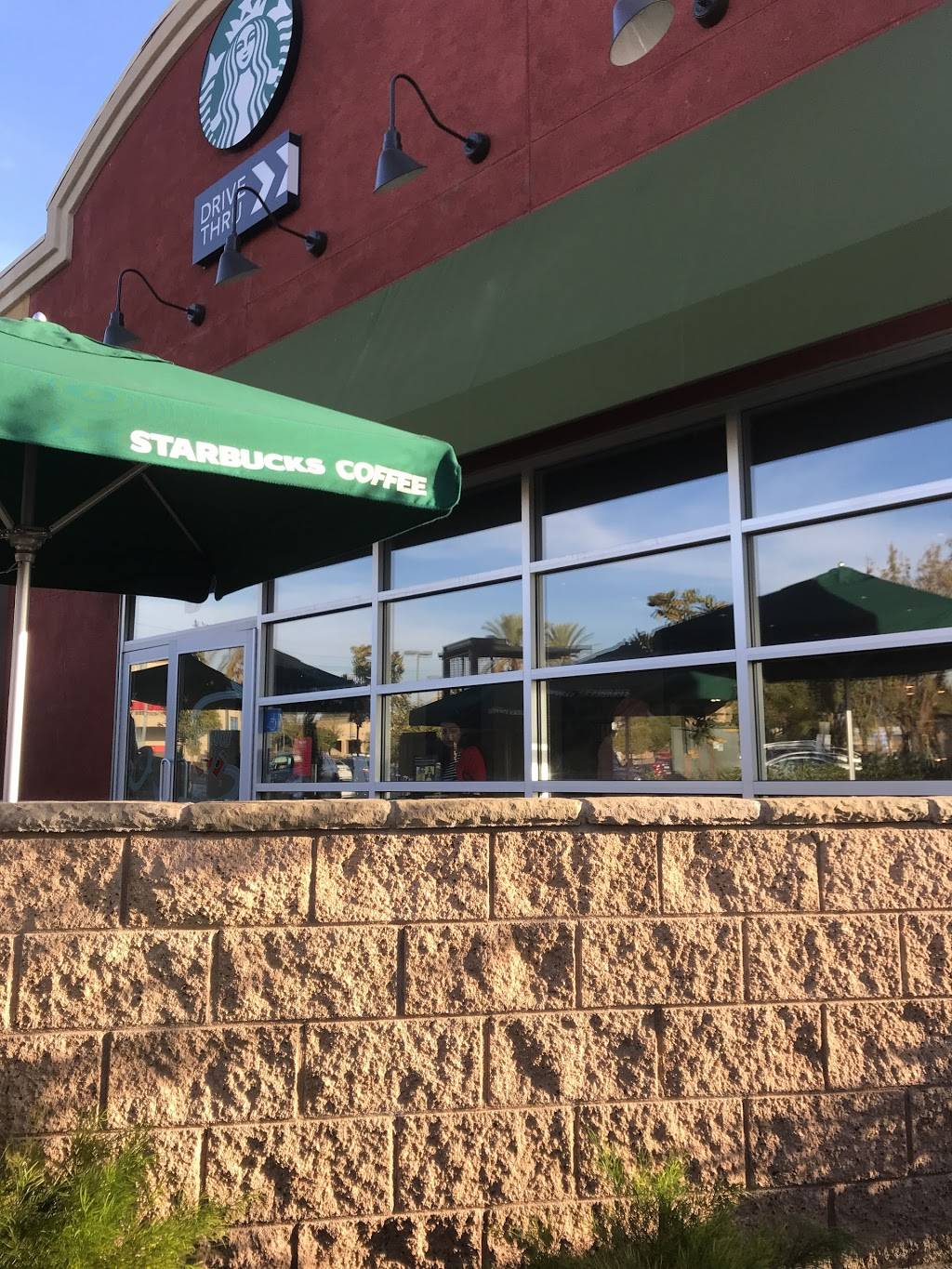 Starbucks | cafe | 960 Ontario Mills Dr, Ontario, CA 91764, USA | 9099878303 OR +1 909-987-8303