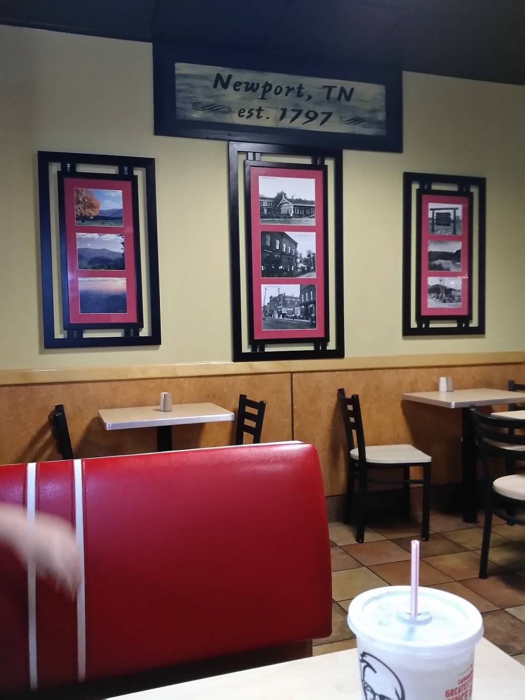 KFC | restaurant | 805 Cosby Hwy, Newport, TN 37821, USA | 4236233237 OR +1 423-623-3237