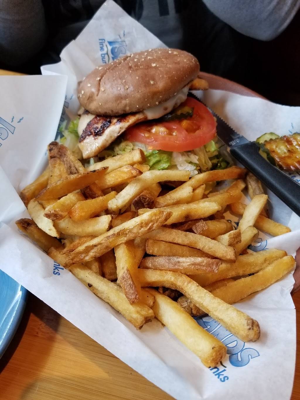 Islands Restaurant Sherman Oaks | restaurant | 14141 Ventura Blvd #2, Sherman Oaks, CA 91423, USA | 8189900102 OR +1 818-990-0102