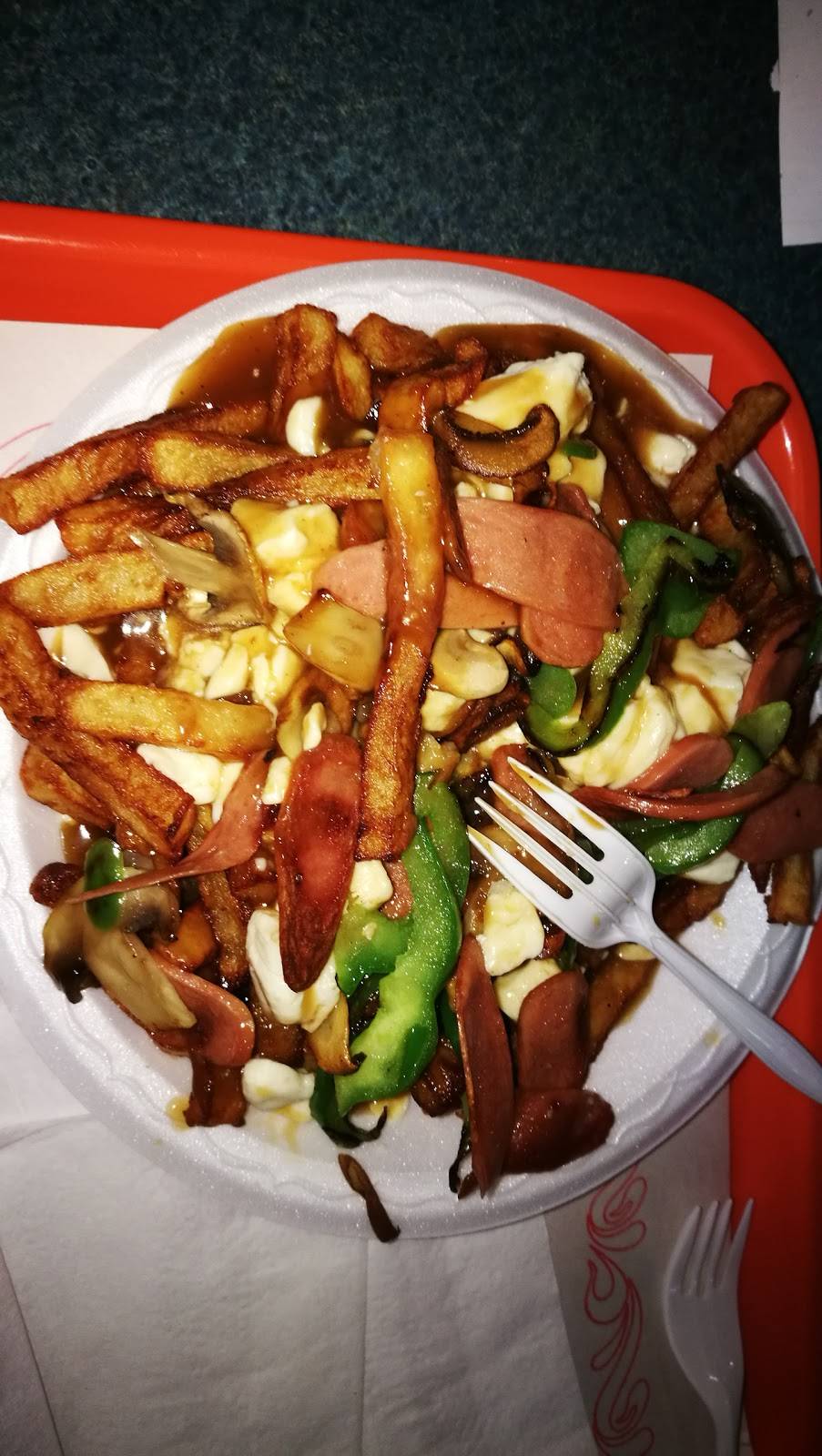 Chez Gerard | restaurant | 110 Boulevard de la Concorde O, Laval, QC H7N 1J1, Canada | 4506691406 OR +1 450-669-1406