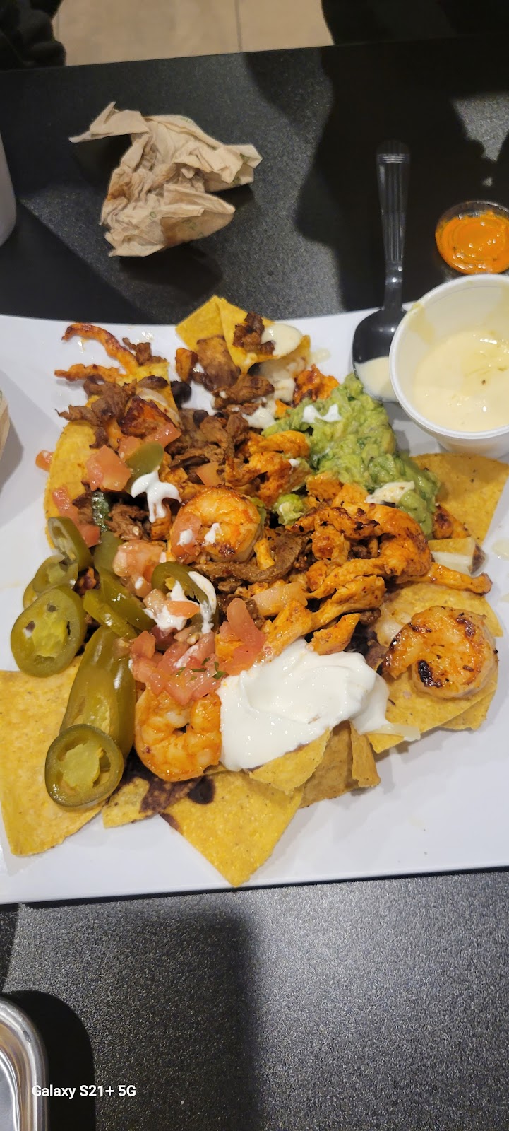 Loco Fresh Mexican Taqueria | restaurant | 6378 Crane Dr, Whitestown, IN 46077, USA | 3177693822 OR +1 317-769-3822