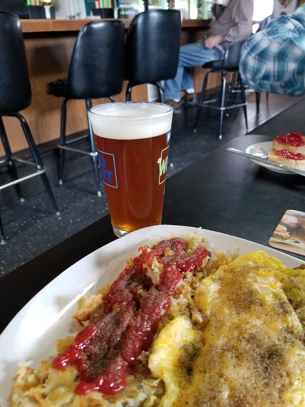 Electric City Bar & Grill | restaurant | 2 Coulee Blvd, Electric City, WA 99123, USA | 5096332221 OR +1 509-633-2221