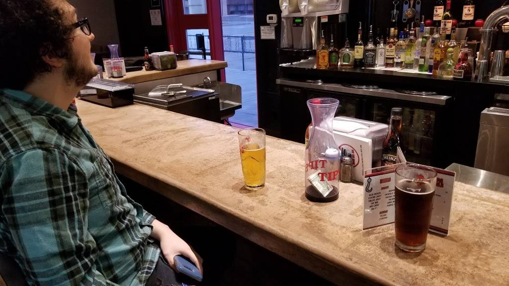 Off the Hook Seafood and More | restaurant | 1920 S Meridian Ave, Oklahoma City, OK 73108, USA | 4056066040 OR +1 405-606-6040