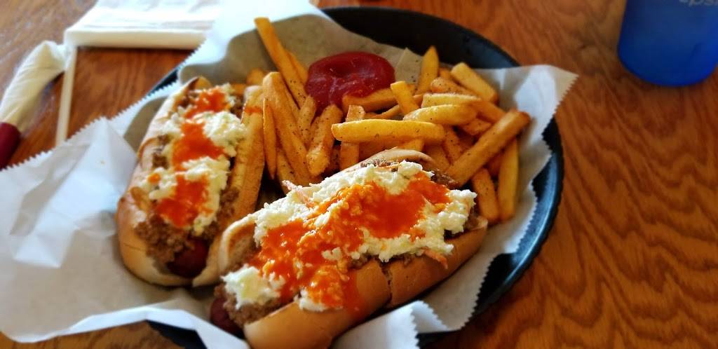 Hugo’s Restaurant and Sports Bar | restaurant | 25 Bridge St N, Martinsville, VA 24112, USA | 2766323663 OR +1 276-632-3663