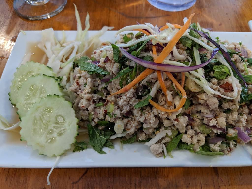 Sen Yai Sen Lek Thai | restaurant | 2422 Central Ave NE, Minneapolis, MN 55418, USA | 6127813046 OR +1 612-781-3046