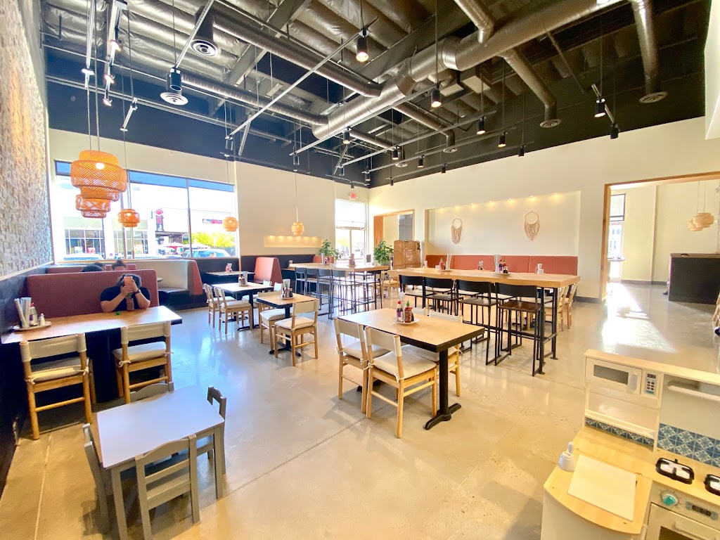 Wayside Noodles - Campus Pointe | restaurant | 3108 E Campus Pointe Dr, Fresno, CA 93710, USA | 5593218062 OR +1 559-321-8062