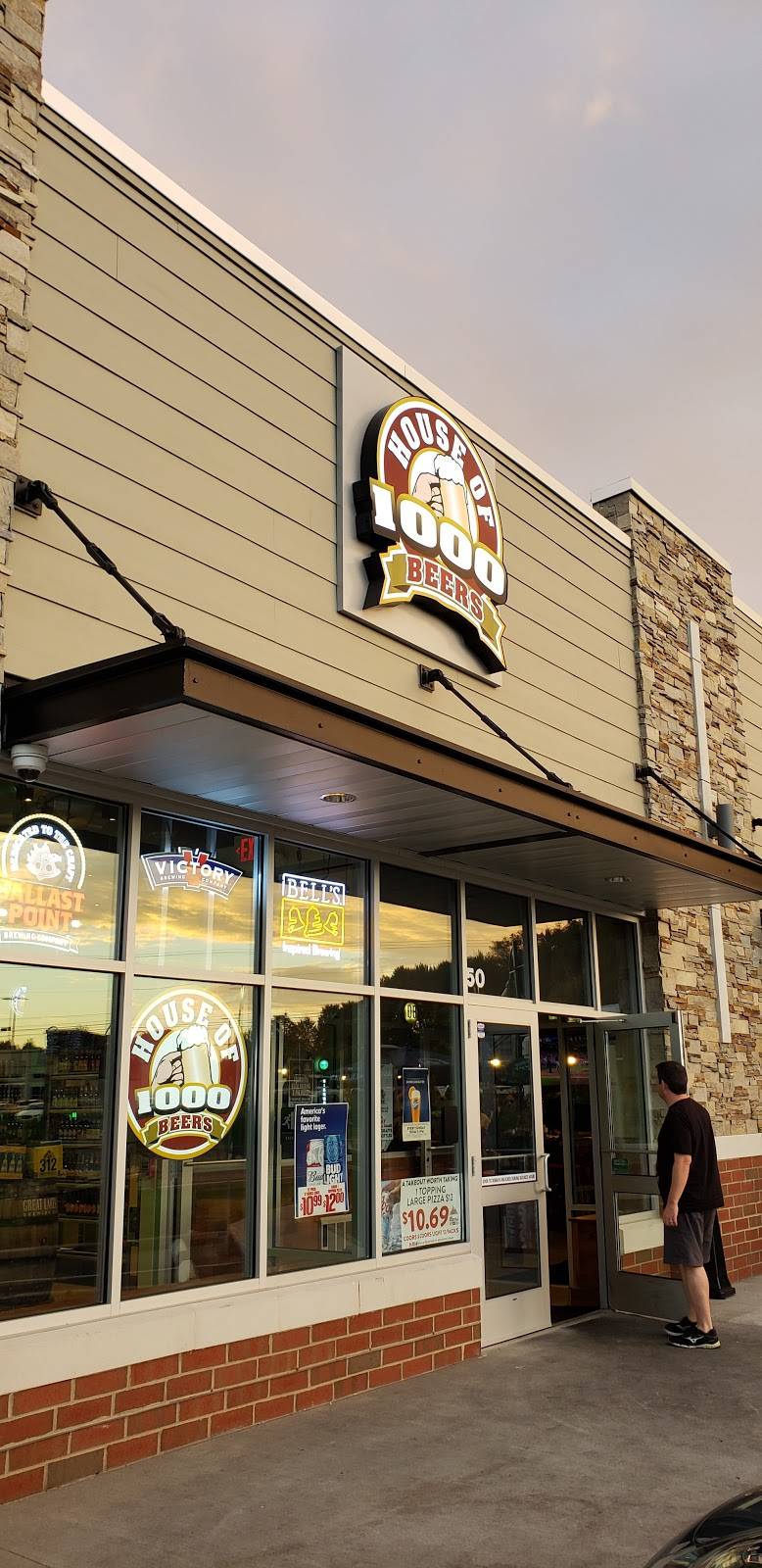 House of 1000 Beers Warrendale | restaurant | 100 Fowler Rd, Warrendale, PA 15086, USA | 7247998001 OR +1 724-799-8001