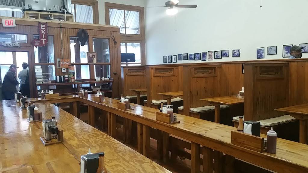 Pittsburg Hot Links | restaurant | 1310, 136 W Marshall St, Pittsburg, TX 75686, USA | 9038565765 OR +1 903-856-5765