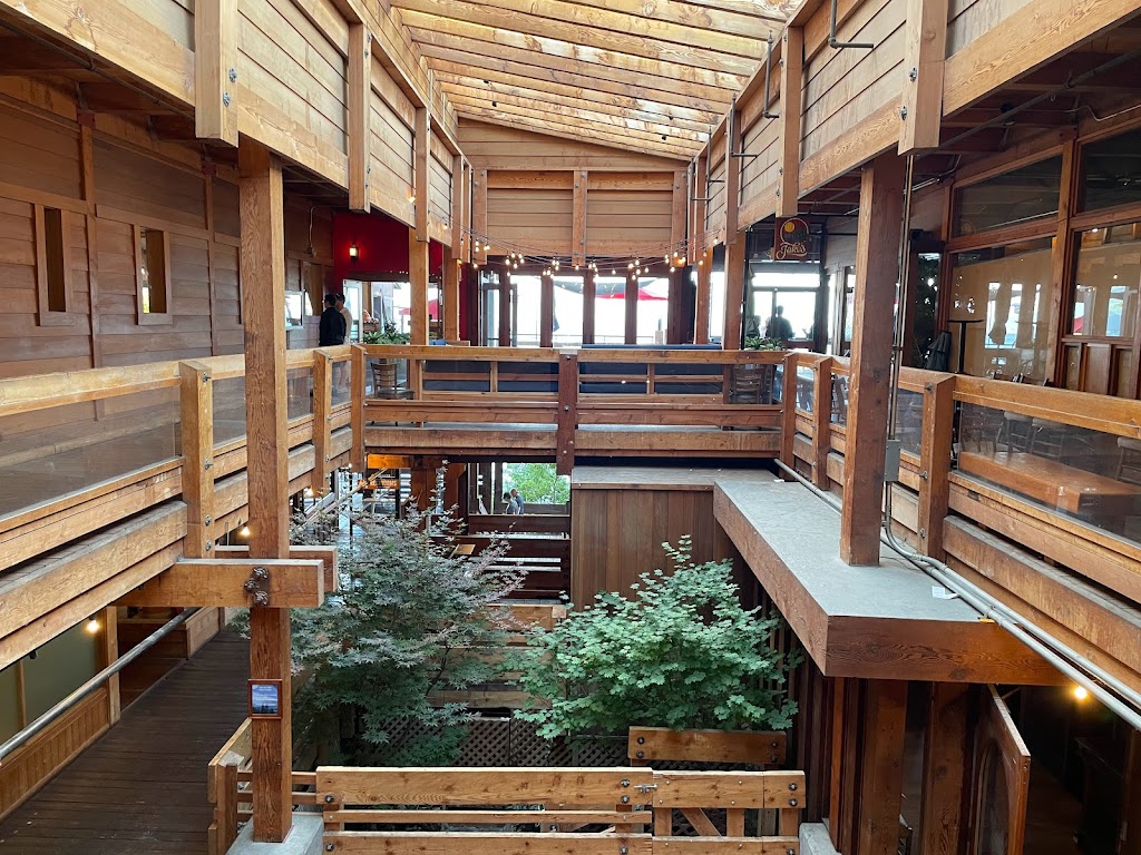 Pints & Pies Pizza Company | restaurant | 760 N Lake Blvd, Tahoe City, CA 96145, USA | 5305842935 OR +1 530-584-2935