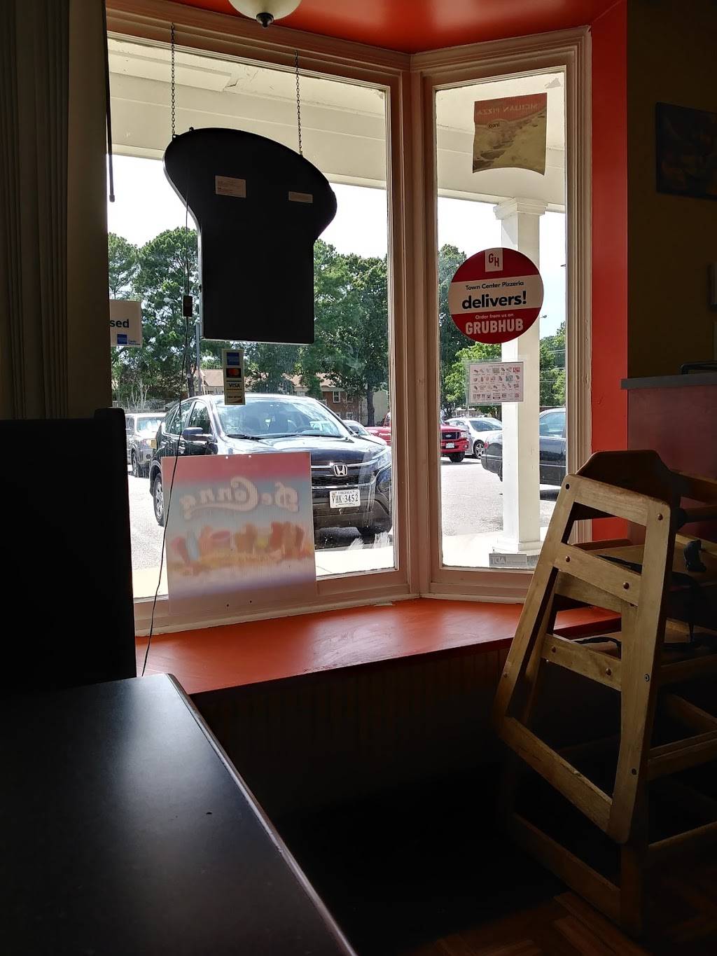 Town Center Pizzeria | restaurant | 158 Thalia Village Shoppes, Virginia Beach, VA 23452, USA | 7572275878 OR +1 757-227-5878