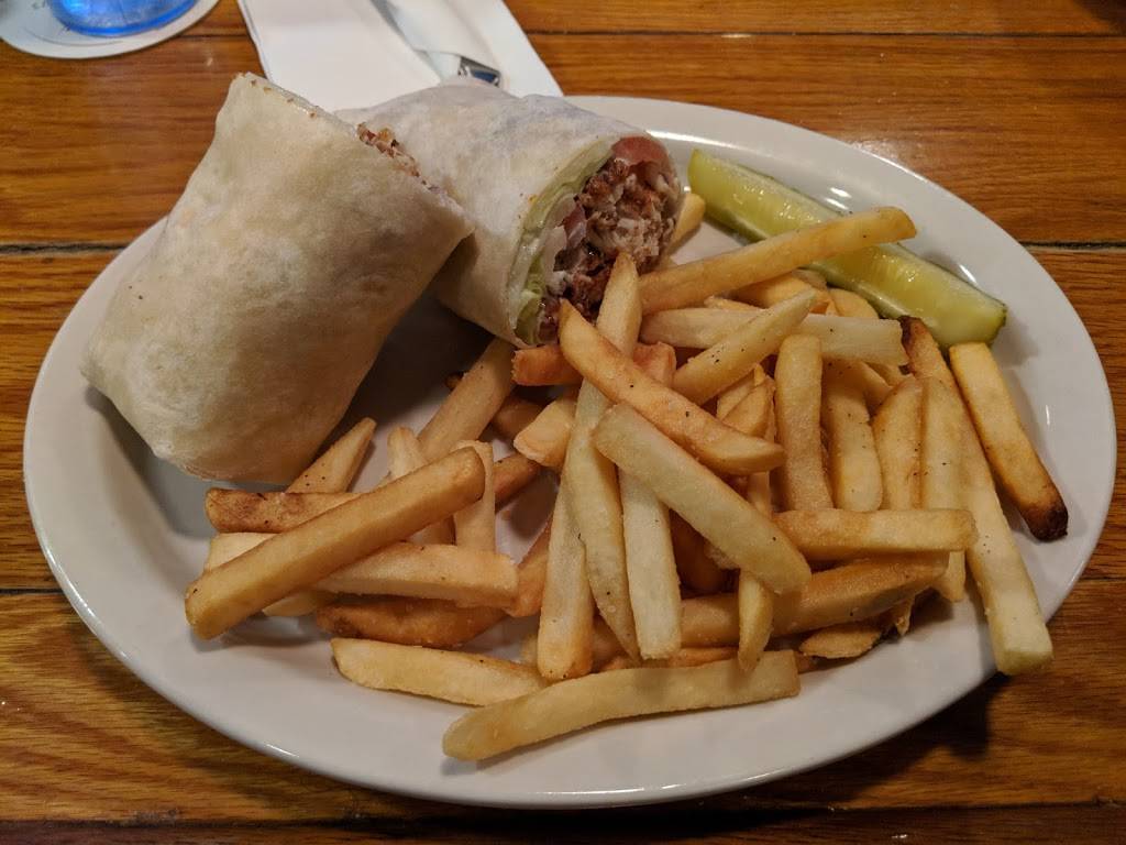 Flannigans | restaurant | 360 CT-12, Groton, CT 06340, USA | 8604458000 OR +1 860-445-8000