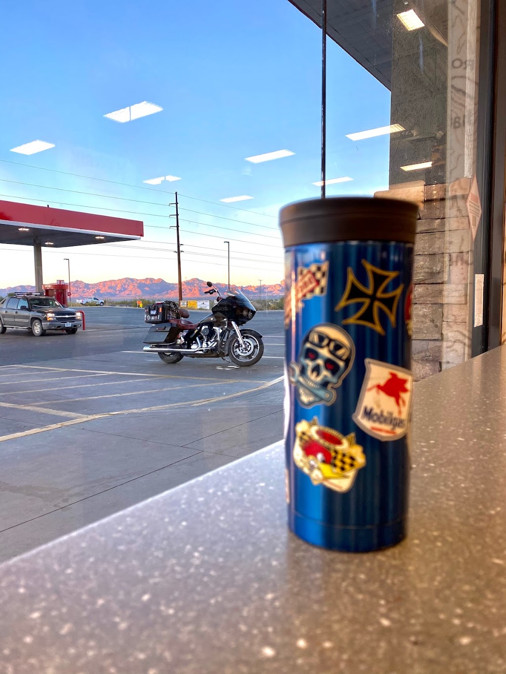 Maverik Adventures First Stop | restaurant | 5031 AZ-68, Golden Valley, AZ 86413, USA | 9285654242 OR +1 928-565-4242