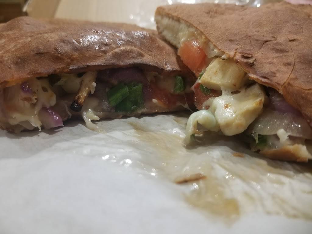 Famous Pizza | restaurant | 4400 47th Ave, Sacramento, CA 95823, USA | 9163913330 OR +1 916-391-3330