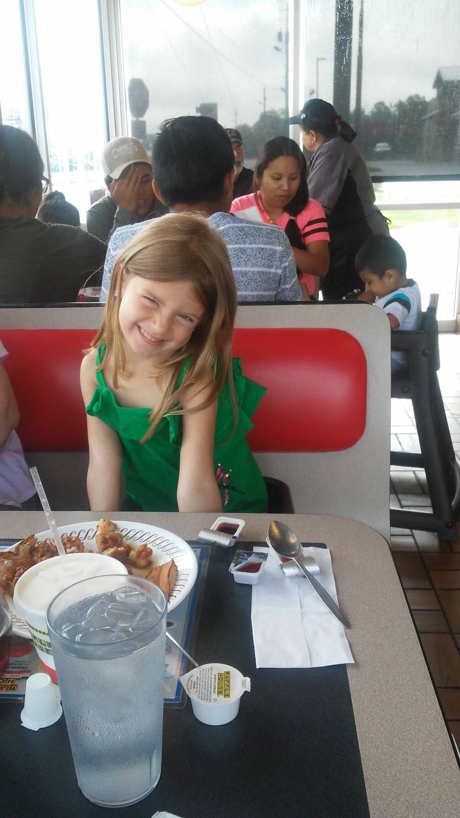 Dunkin | bakery | 2499 Palm Ridge Rd, Sanibel, FL 33957, USA | 2393957689 OR +1 239-395-7689