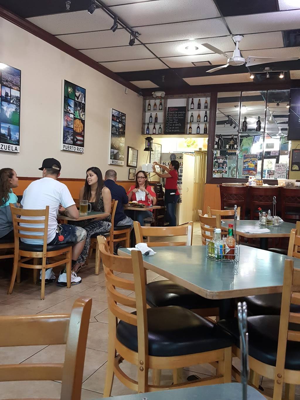 Oh! Que Bueno | restaurant | 2642 N Orange Blossom Trail, Kissimmee, FL 34744, USA | 4079359192 OR +1 407-935-9192