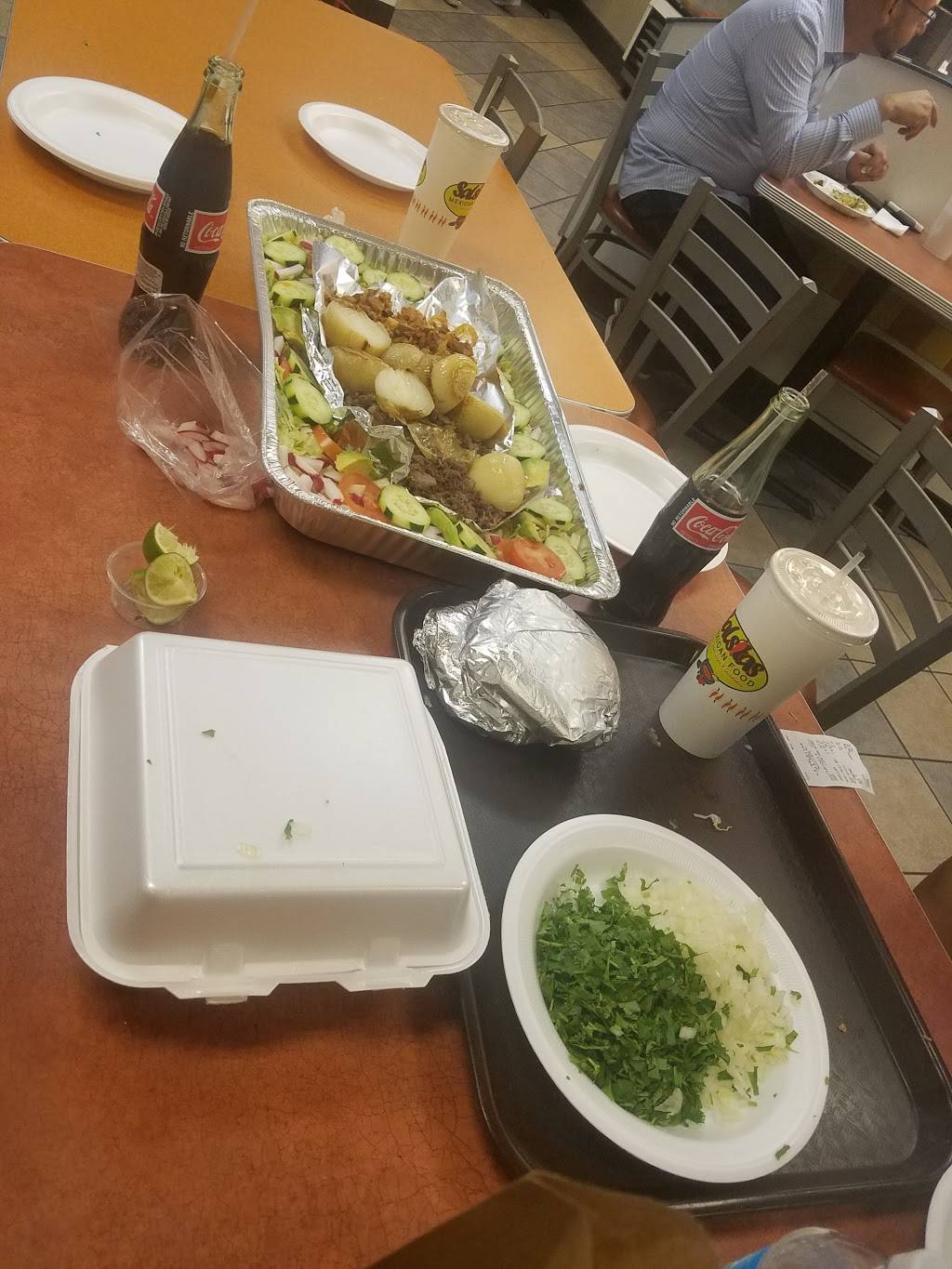 Salsitas Mexican Food | restaurant | 7745 W Thomas Rd, Phoenix, AZ 85033, USA | 6238730076 OR +1 623-873-0076