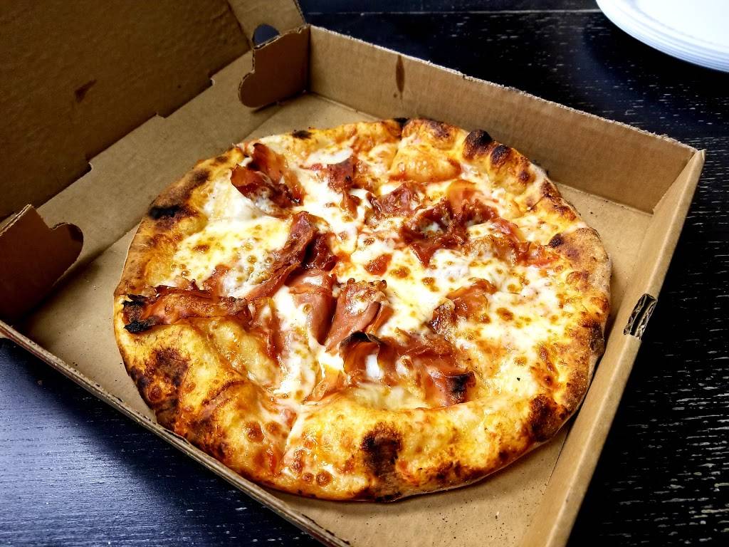 Isabellas Pizza | restaurant | 221 S High St, Baltimore, MD 21202, USA | 4109628888 OR +1 410-962-8888