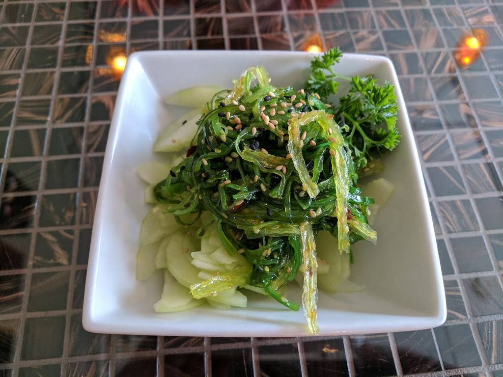 Sakana Thai Japanese Fusion Restaurant | restaurant | 111 W 2nd St, Elmhurst, IL 60126, USA | 6308334030 OR +1 630-833-4030