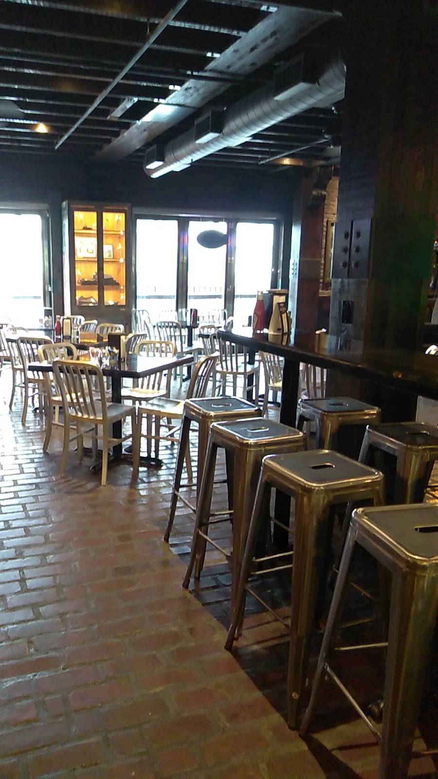 Coles Bar & Grill | restaurant | 5811 N 51st St, Ruston, WA 98407, USA | 2532671914 OR +1 253-267-1914