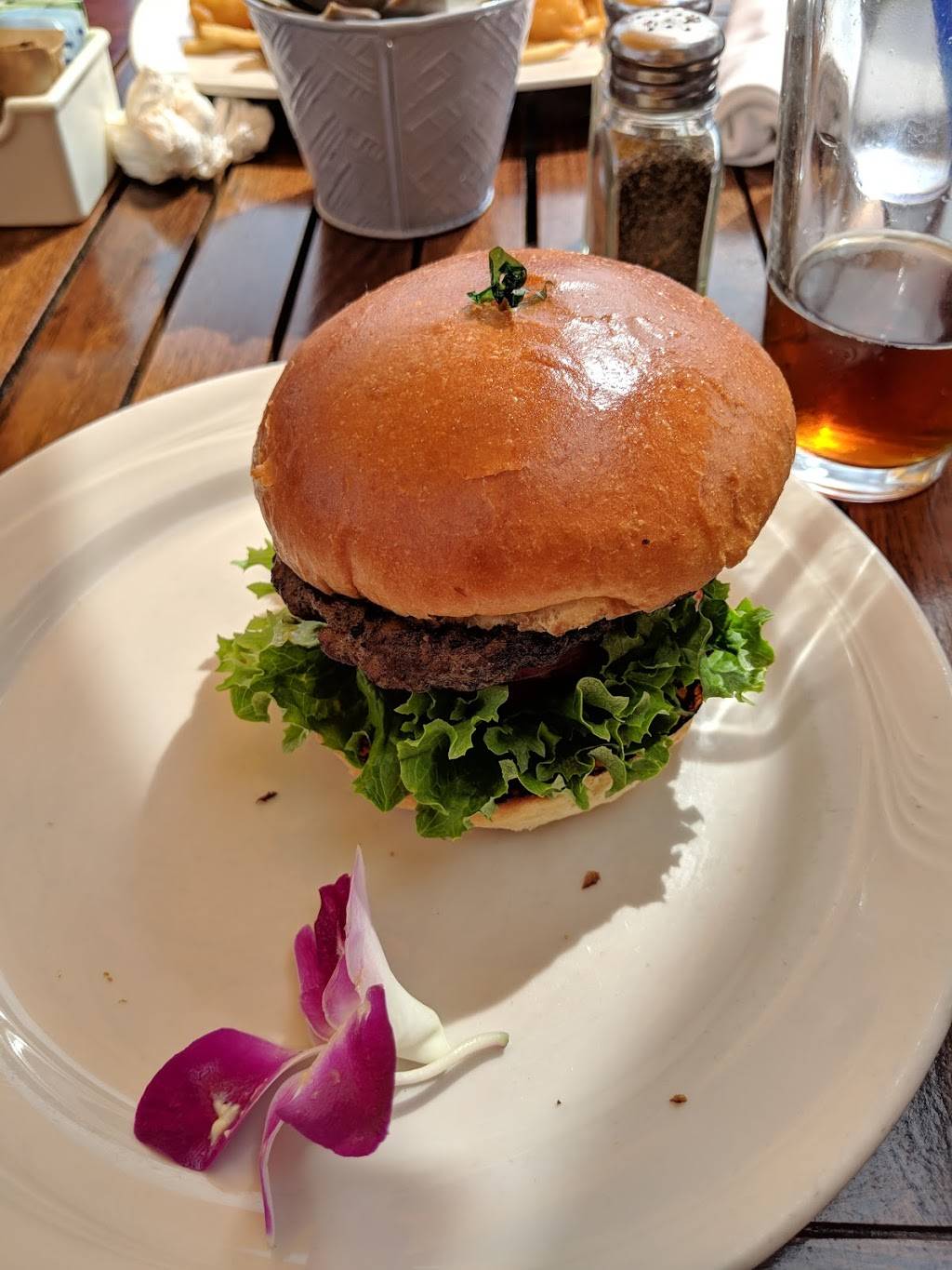 Harpoon Henrys Seafood Restaurant | restaurant | 34555 Golden Lantern, Dana Point, CA 92629, USA | 9494932933 OR +1 949-493-2933