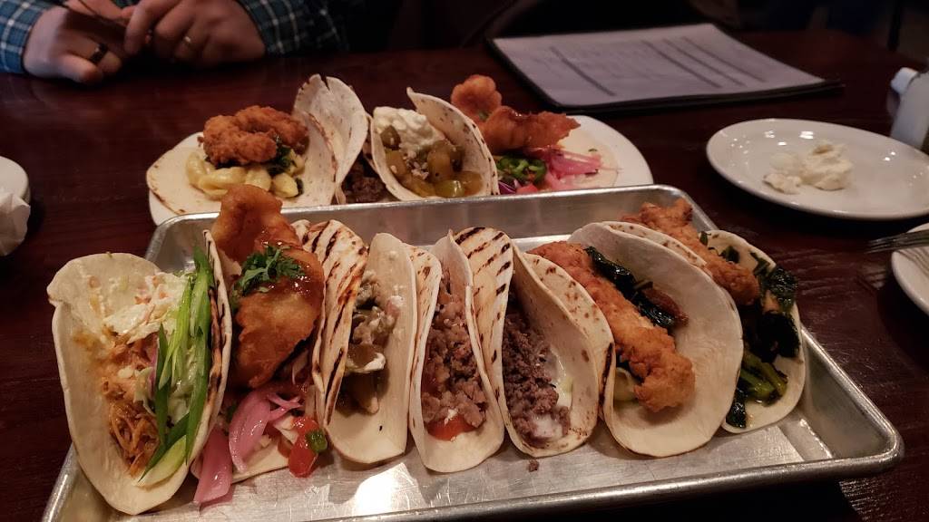 Two Stones Pub Wilmington | restaurant | 2502 Foulk Rd, Wilmington, DE 19810, USA | 3024393231 OR +1 302-439-3231