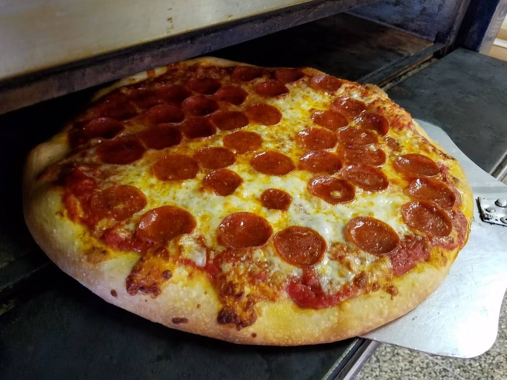 Maldinis Pizza | restaurant | 1900 Monongahela Ave, Swissvale, PA 15218, USA | 4122718600 OR +1 412-271-8600