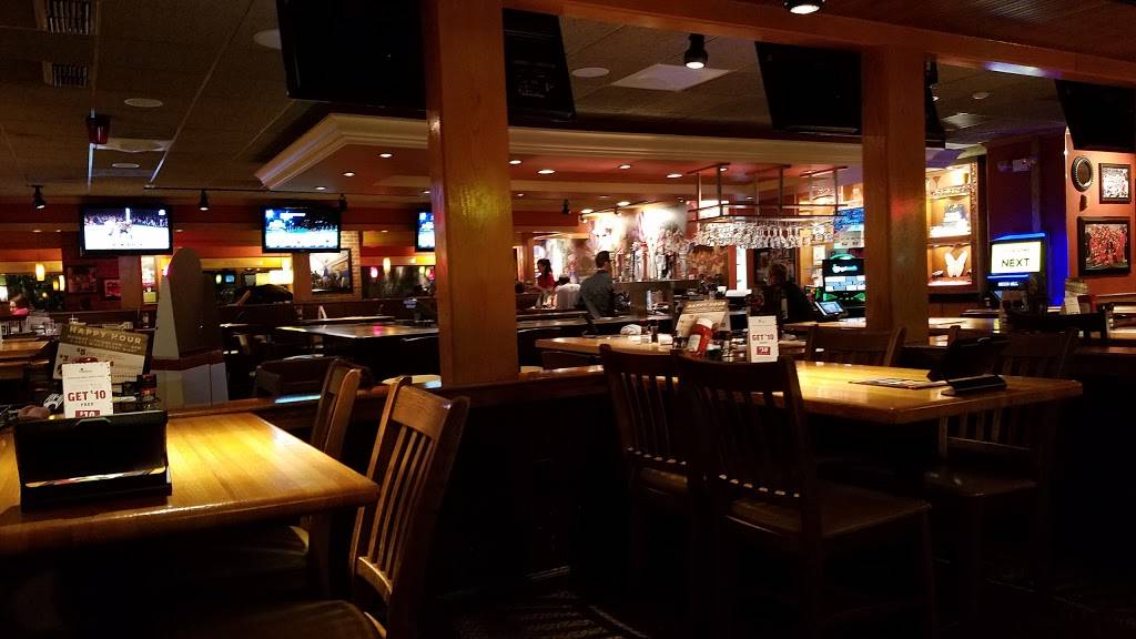 Applebees Grill + Bar | restaurant | 43500 Ford Rd, Canton, MI 48187, USA | 7344557510 OR +1 734-455-7510