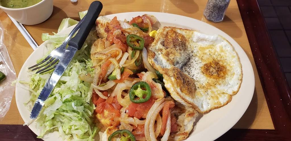 El Gallito Bar & Grill | night club | 5848 Winchester Rd #3802, Memphis, TN 38115, USA | 9013654992 OR +1 901-365-4992