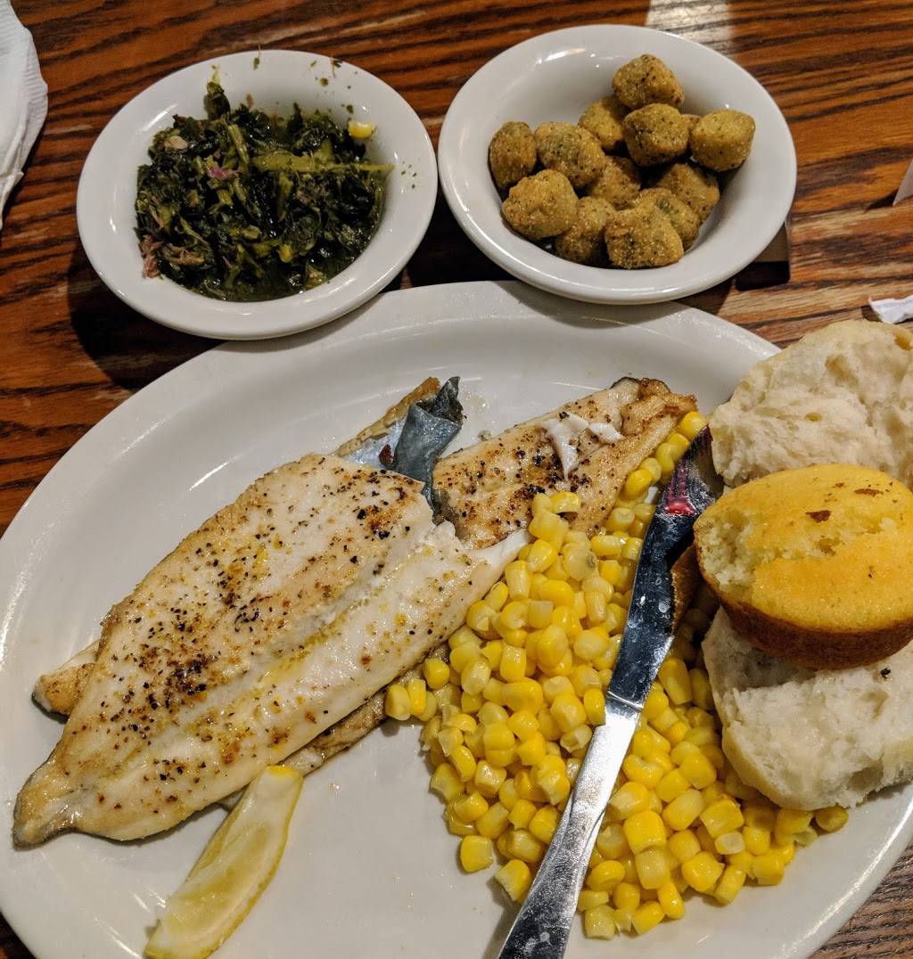 Cracker Barrel Old Country Store | restaurant | 21 Van Campen Blvd, Wilmington, NC 28403, USA | 9107941162 OR +1 910-794-1162