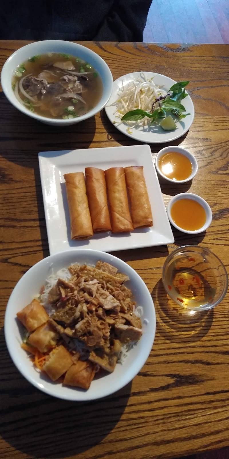 Nha Trang Cafe | restaurant | 21 Ridout St W, Tillsonburg, ON N4G 2C9, Canada | 5196887366 OR +1 519-688-7366