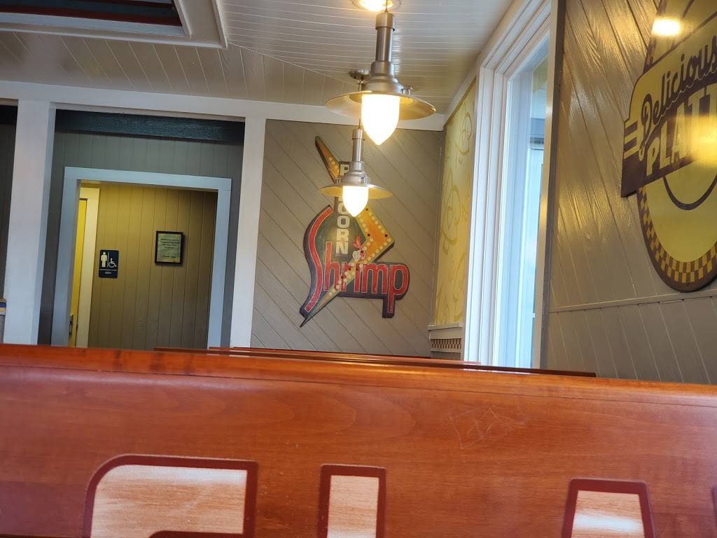 Long John Silvers | restaurant | 6740 N Blackstone Ave, Fresno, CA 93710, USA | 5594328037 OR +1 559-432-8037