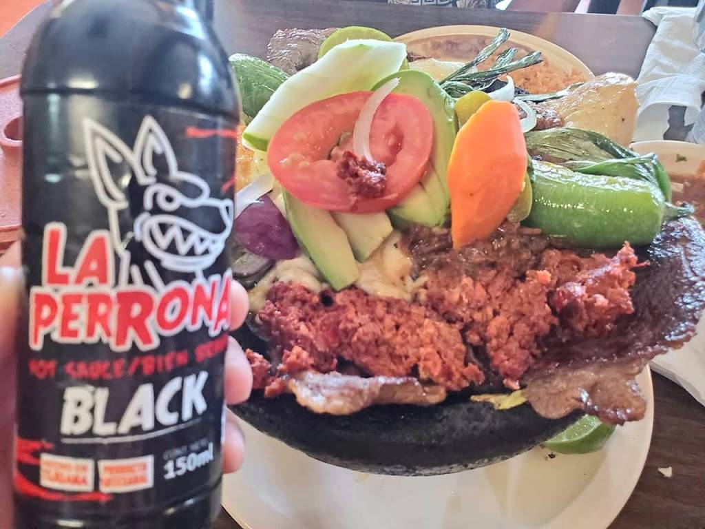 Los Portales Restaurant | restaurant | 1400 W McFadden Ave, Santa Ana, CA 92704, USA | 7145450089 OR +1 714-545-0089