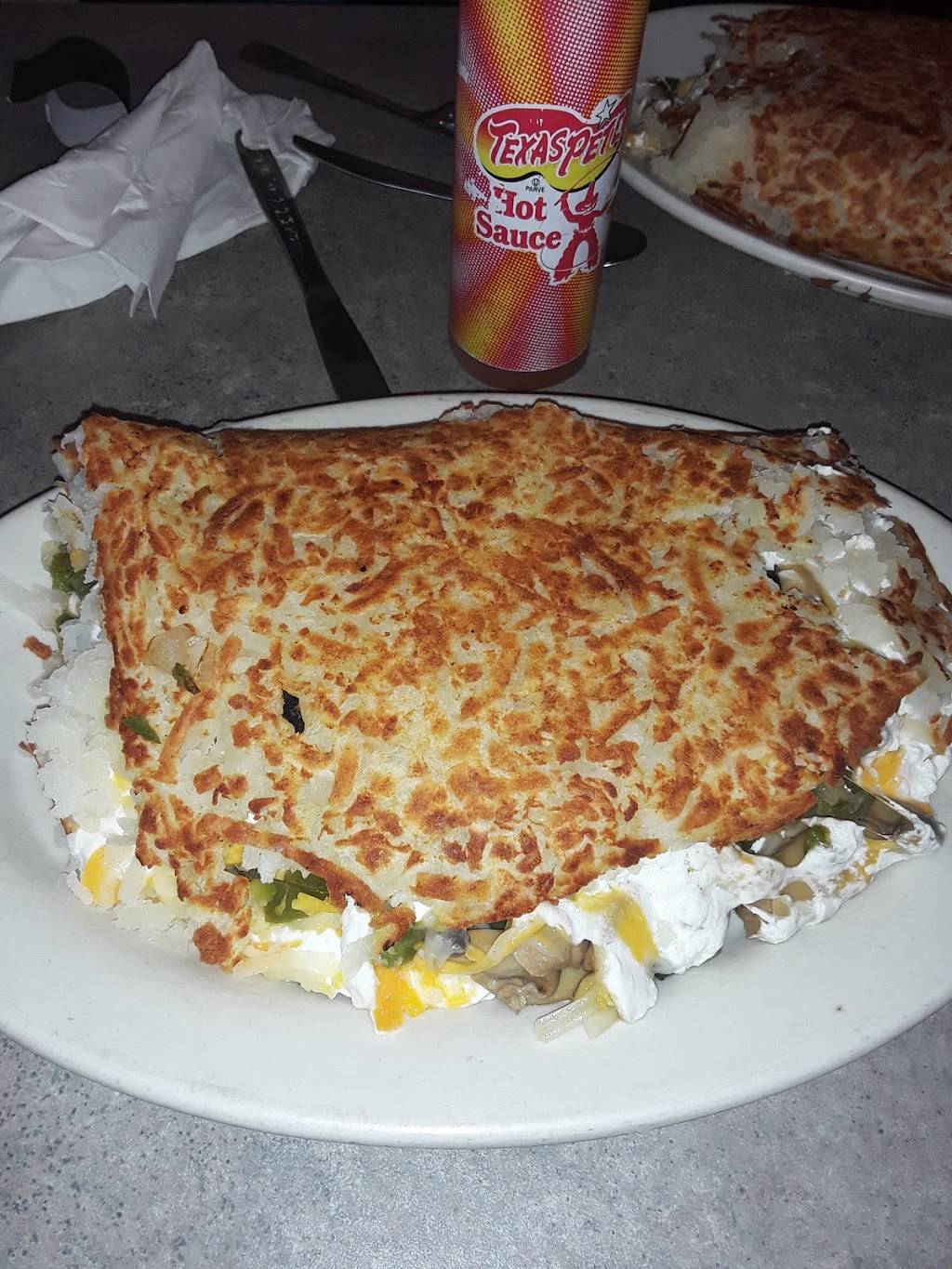 Papa Bears | restaurant | 2280 E Apple Ave, Muskegon, MI 49442, USA | 2317732067 OR +1 231-773-2067