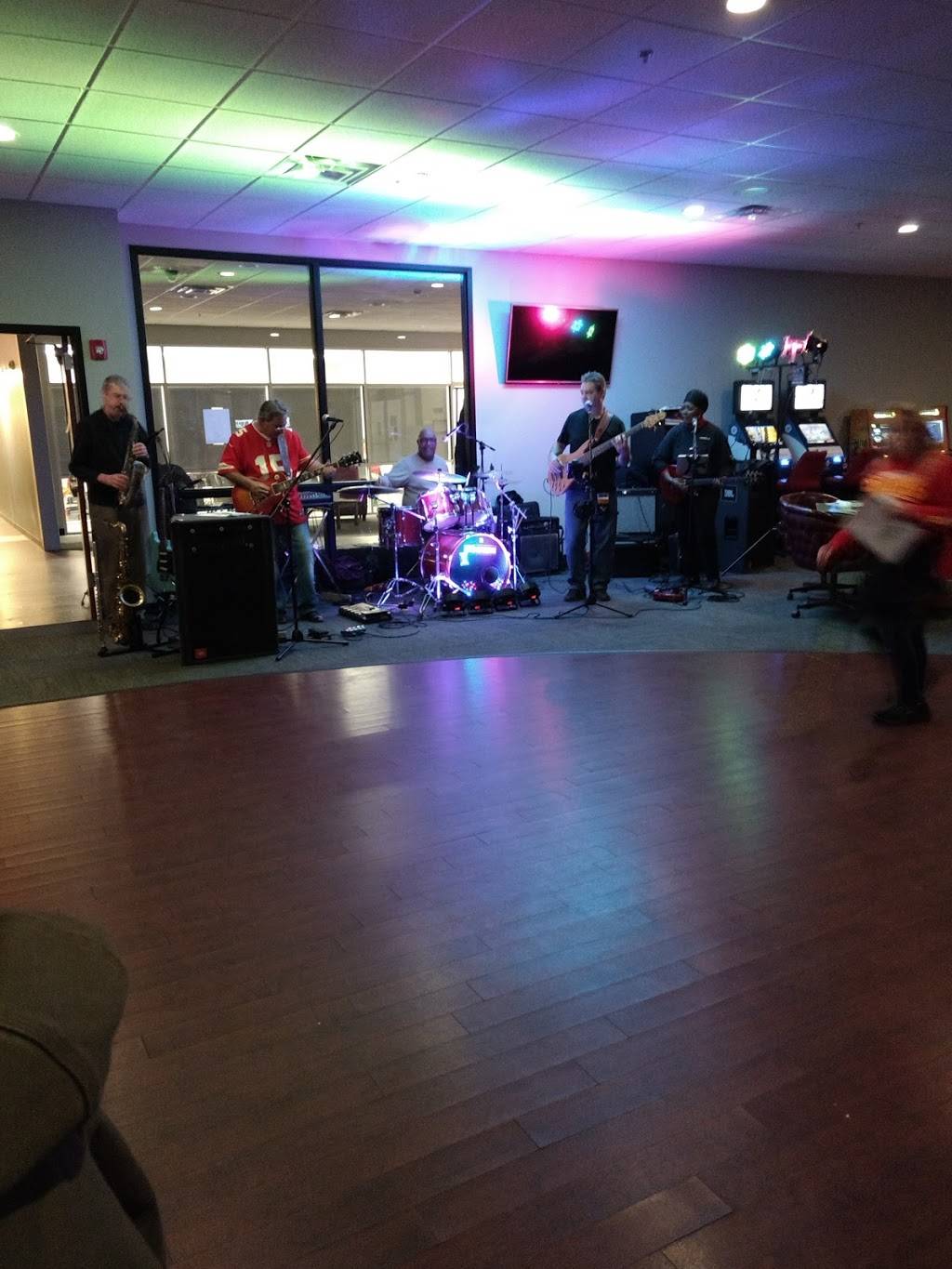 Disabled American Veterans | restaurant | 14605 E US Hwy 40, Kansas City, MO 64136, USA | 8167658787 OR +1 816-765-8787