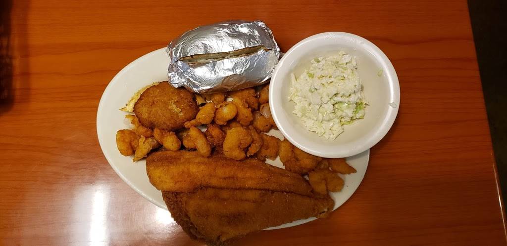 SALT WATER GRILLE | restaurant | 7036 SC-90, Longs, SC 29568, USA | 8433901001 OR +1 843-390-1001